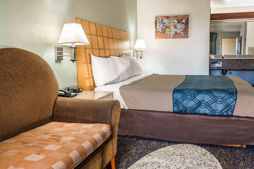 Econo Lodge Portland Airport Стая снимка