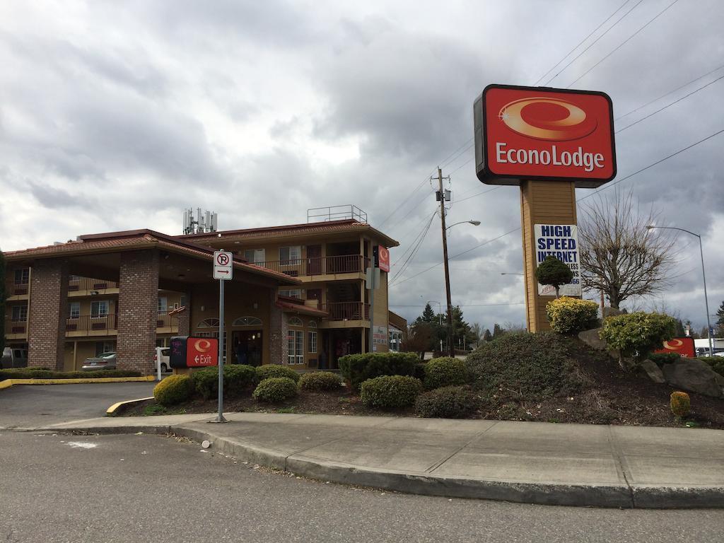 Econo Lodge Portland Airport Екстериор снимка